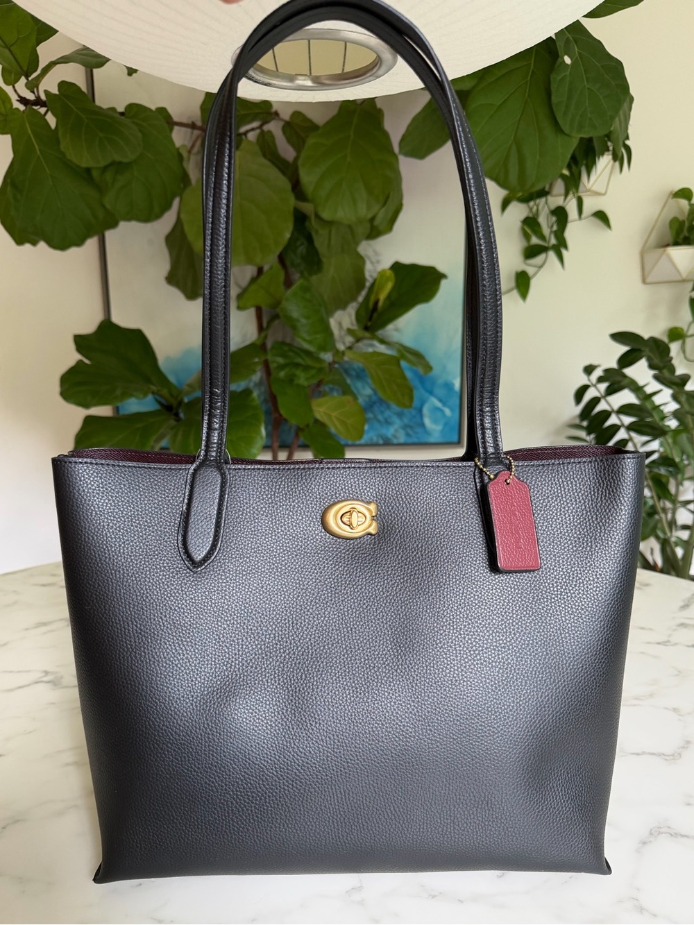 NWT COACH Willow Pebble Leather Tote Bag Black /Brass C0689 Turnlock Laptop